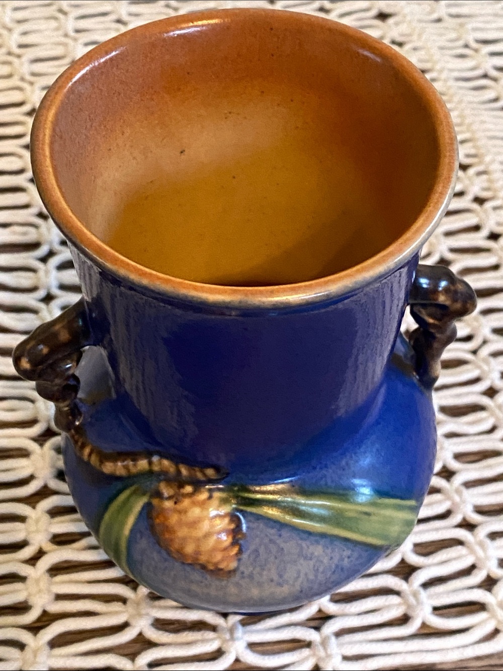 Vintage Blue Roseville Vase with Pinecone Accents 839-6 - Picture 15 of 16